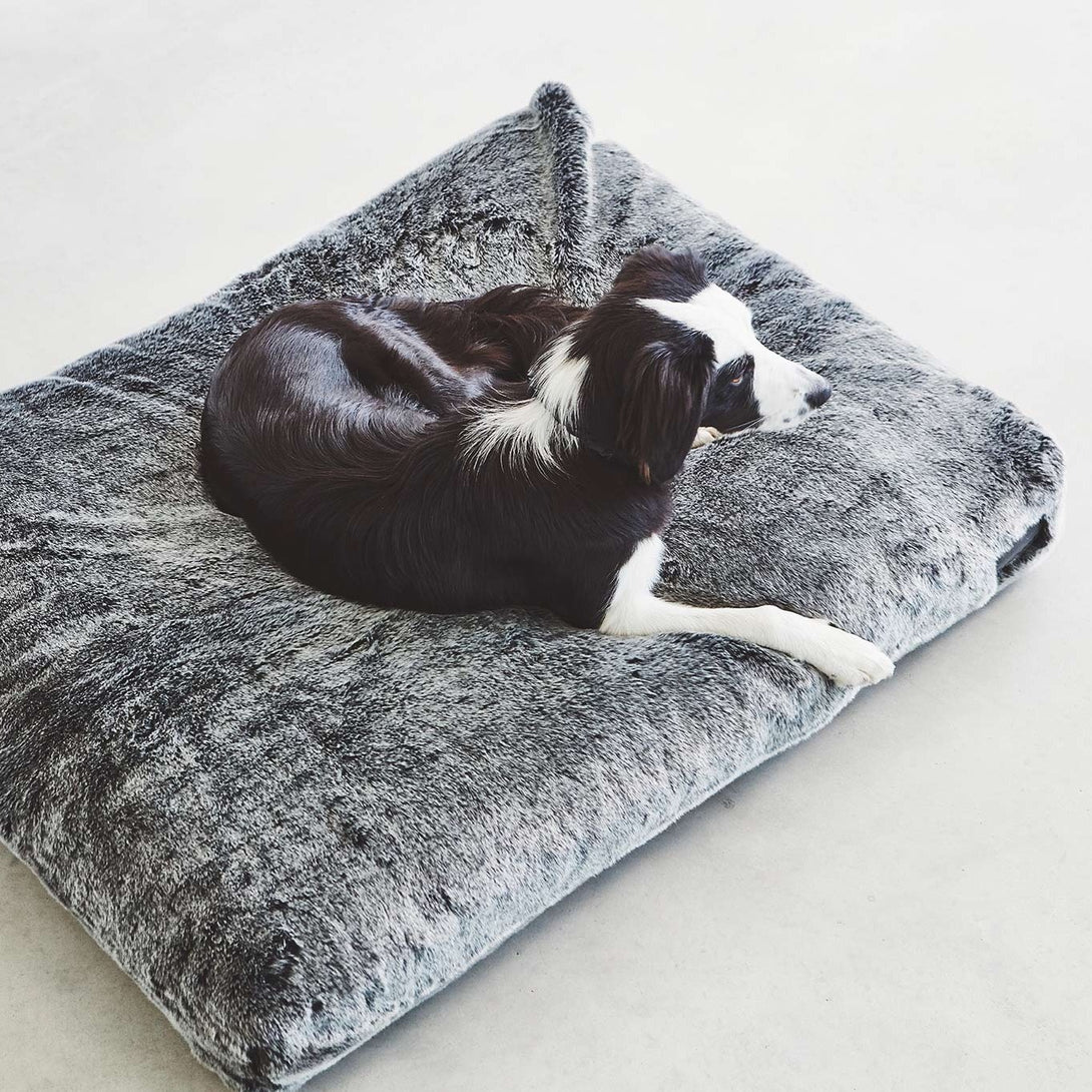 Luxury Orthopedic Faux Fur Dog Cushion MiaCara Felpa