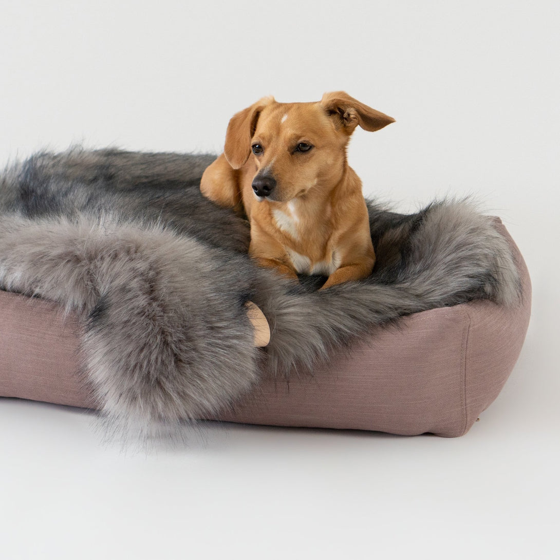 Labbven pink luxury dog bed