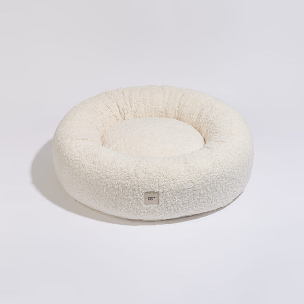 Bouclé Fabric Dog Bed Fluffy Puffy Pillow Villa Off-White